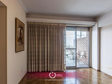 Venta departamento 4 ambientes   dependencia 110M² balcón al frente en Flores cochera fija cubierta
