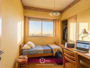 Venta departamento 4 ambientes   dependencia 110M² balcón al frente en Flores cochera fija cubierta