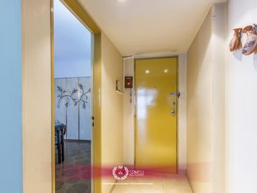 Venta departamento 4 ambientes   dependencia 110M² balcón al frente en Flores cochera fija cubierta