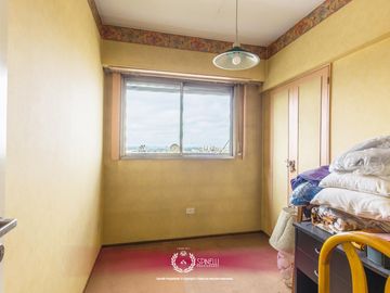 Venta departamento 4 ambientes   dependencia 110M² balcón al frente en Flores cochera fija cubierta