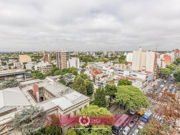 Venta departamento 4 ambientes   dependencia 110M² balcón al frente en Flores cochera fija cubierta