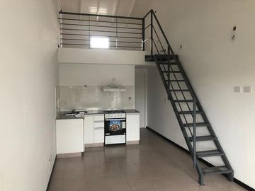 Departamento loft 3 amb con cochera en venta en Castelar N