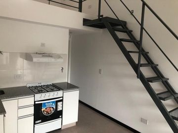 Departamento loft 3 amb con cochera en venta en Castelar N
