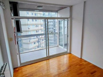 Divino 3 Ambientes al frente - Balcón - Lavadero - Piso Alto - Cochera - Amenities - Seguridad 24hs