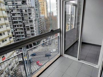 Divino 3 Ambientes al frente - Balcón - Lavadero - Piso Alto - Cochera - Amenities - Seguridad 24hs