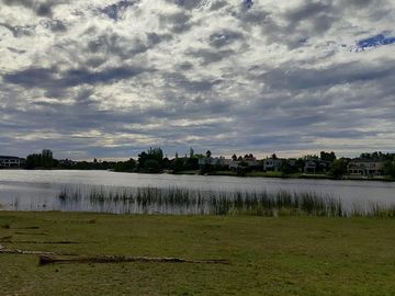 LOTE EXCLUSIVO AL AGUA EN LA ISLA – NORDELTA