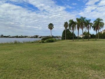 LOTE EXCLUSIVO AL AGUA EN LA ISLA – NORDELTA