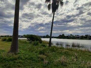 LOTE EXCLUSIVO AL AGUA EN LA ISLA – NORDELTA