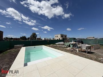 Casa en Venta 4 ambientes en Santa Sofia, Pilar Del Este