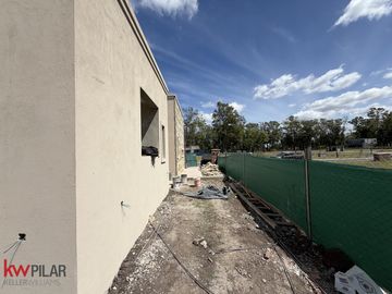 Casa en Venta 4 ambientes en Santa Sofia, Pilar Del Este