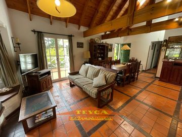 VENTA, Casa DE 5 AMBIENTES. ZONA Lasalle, Pinamar