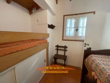 VENTA, Casa DE 5 AMBIENTES. ZONA Lasalle, Pinamar