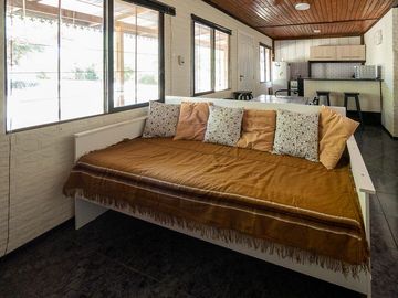 Venta casa de 3 dormitorios  con jardín y pileta, Oliveros