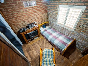 Venta casa de 3 dormitorios  con jardín y pileta, Oliveros