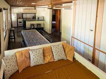 Venta casa de 3 dormitorios  con jardín y pileta, Oliveros
