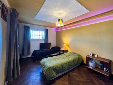 Venta Chalet Historico en La Falda - 6 Dorm y Gran Parque - Escritura