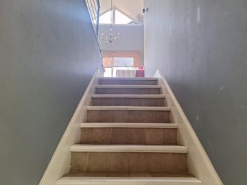 Casa de 5 ambientes a la venta sobre lote central