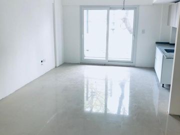 VENTA - DEPARTAMENTO MONOAMBIENTE - CON COCHERA A ESTRENAR.