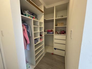 Casa en venta en Oliveros | 3 dormitorios | Pisicina | Quincho