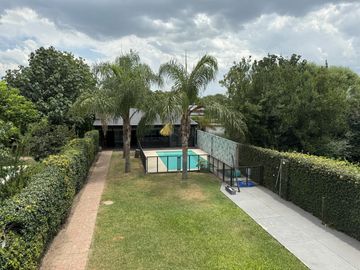 Casa en venta en Oliveros | 3 dormitorios | Pisicina | Quincho
