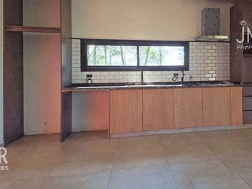 CASA A ESTRENAR CON PATIO INTERNO PROTAGONISTA   PILETA | SANTA SOFÍA PILAR DEL ESTE