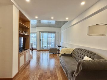Departamento de 3 dormitorios, 2 cocheras y terraza exclusiva con parrilla