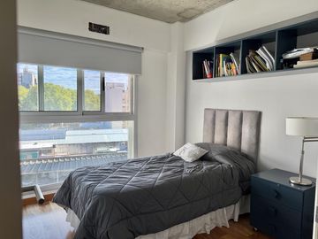 Departamento de 3 dormitorios, 2 cocheras y terraza exclusiva con parrilla