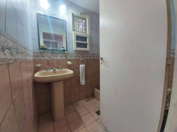 Hermosa propiedad con 3.000 m2 de lote en Barrio Parque Exaltación