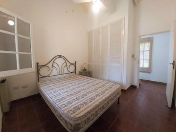 Hermosa propiedad con 3.000 m2 de lote en Barrio Parque Exaltación