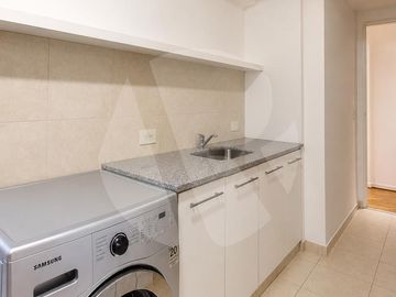 Muy buen 4 ambientes con dependencia de servicio y cochera en Palermo!