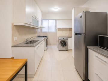 Muy buen 4 ambientes con dependencia de servicio y cochera en Palermo!