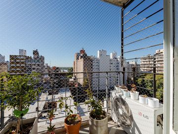 Venta departamento 2 dormitorios   dependencia de servicio Centro