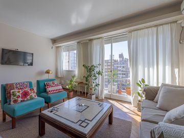 Venta departamento 2 dormitorios   dependencia de servicio Centro