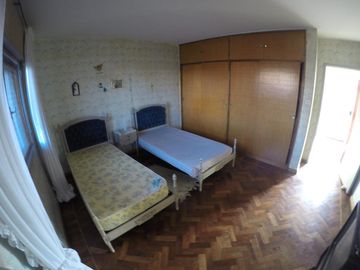 Casa - Zona Centro - Pasaje Falcon 59 - En Venta - 3 dorm. 2 baños