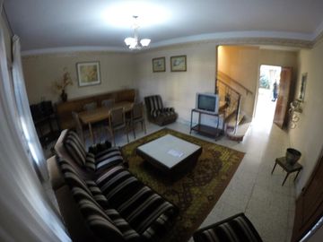 Casa - Zona Centro - Pasaje Falcon 59 - En Venta - 3 dorm. 2 baños