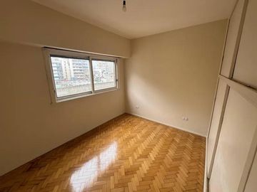 APTO CREDITO | 2 AMBIENTES CON BALCON | FLORES