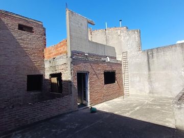 Edificio Comercial en Venta en Lanús