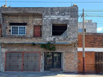 Edificio Comercial en Venta en Lanús