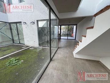 Casa 4 ambientes a estrenar en venta en Ituzaingó Norte