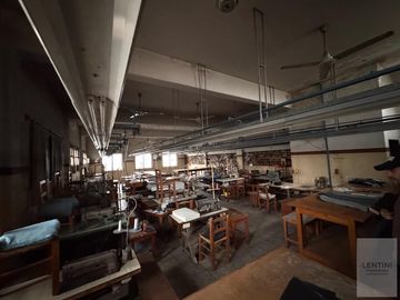 Nave Industrial - ex fábrica de costura con montacargas Caseros