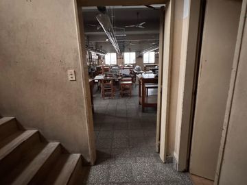 Nave Industrial - ex fábrica de costura con montacargas Caseros