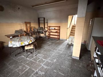Nave Industrial - ex fábrica de costura con montacargas Caseros