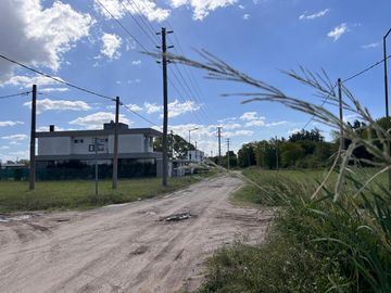 Barrio Don Guido 139 y 509, lotes en venta en Hernández