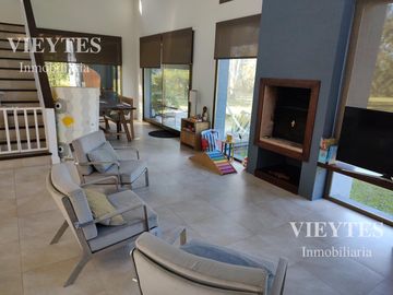Casa en venta en Barrio Privado Colonia de Chacras