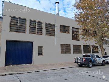 Depósito en Caseros