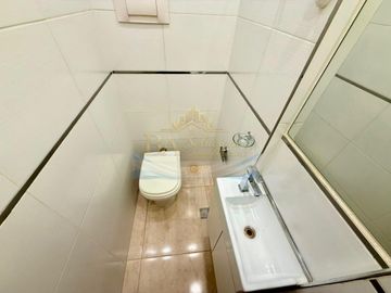 Venta Departamento 3 ambientes con Balcon al frente, Lavadero y Toilette en Palermo