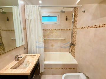 Venta Departamento 3 ambientes con Balcon al frente, Lavadero y Toilette en Palermo