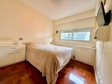 Venta Departamento 3 ambientes con Balcon al frente, Lavadero y Toilette en Palermo