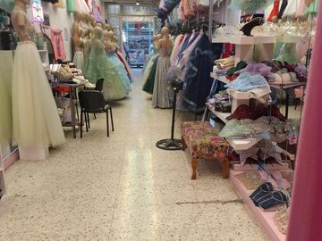 Local en Avenida Corrientes metros de Pueyrredon al 2700, En dos plantas, Expensas Bajas, Foco Once