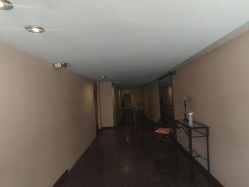 Depto 4 ambientes con dependencia 4 baños COCHERA